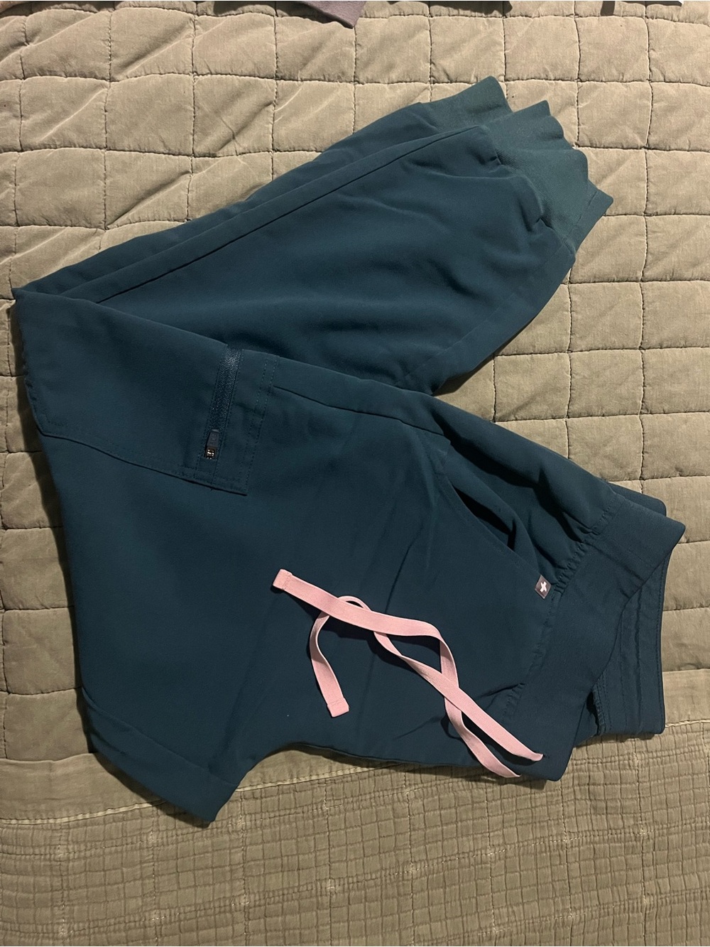 FIGS Zamora Jogger Scrub Pants - Deep Teal Pink Drawstring Medium Petite MP